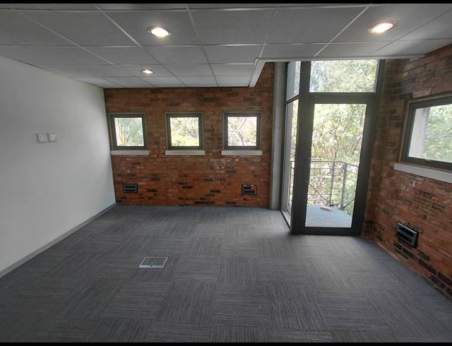 440M² OFFICE TO LET IN BRYANSTON